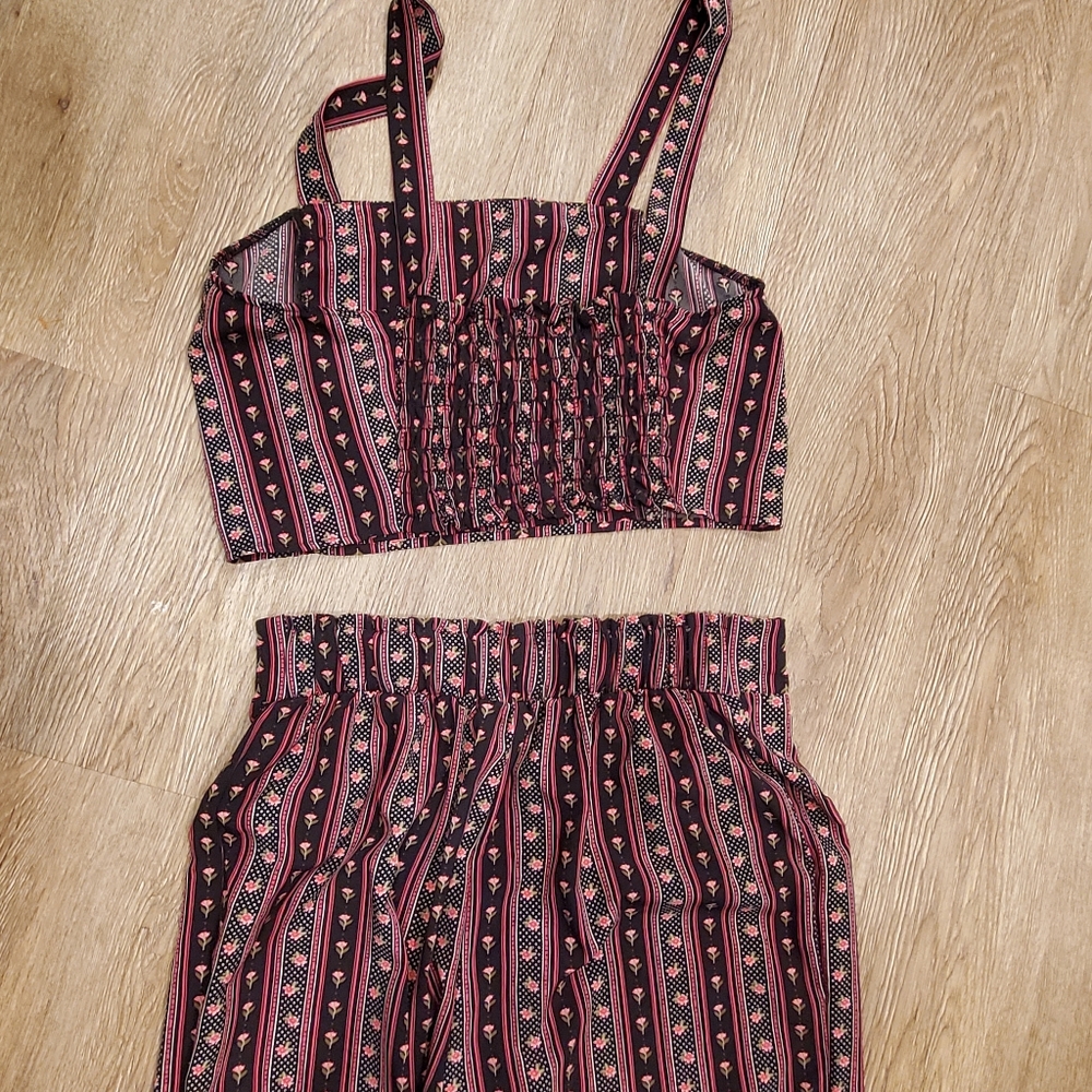 Cute Top & Bottom Set ๐๐ค๐ - Picture 6 of 8